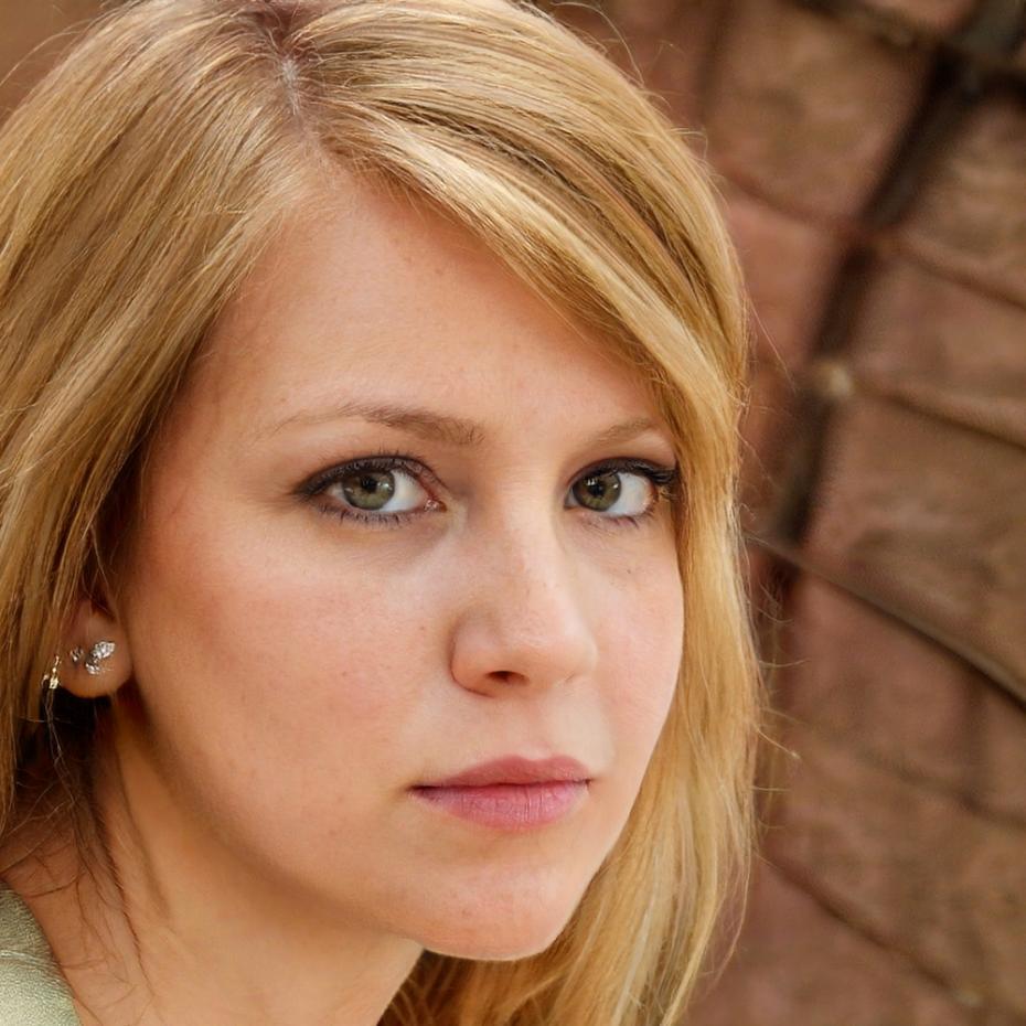 Marie Dubois, Analyste Senior